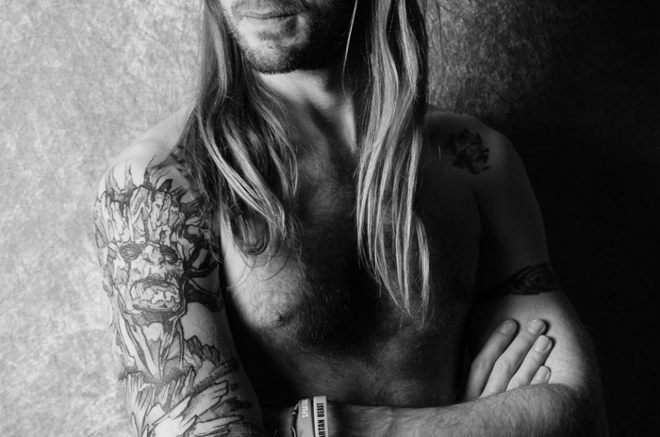 mode fashion portrait adulte homme man men photographe genève séance photo carouge shooting maquillage maquilleuse portrait noir blanc