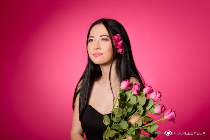 Photographe Portrait à Genève - Femme avec roses